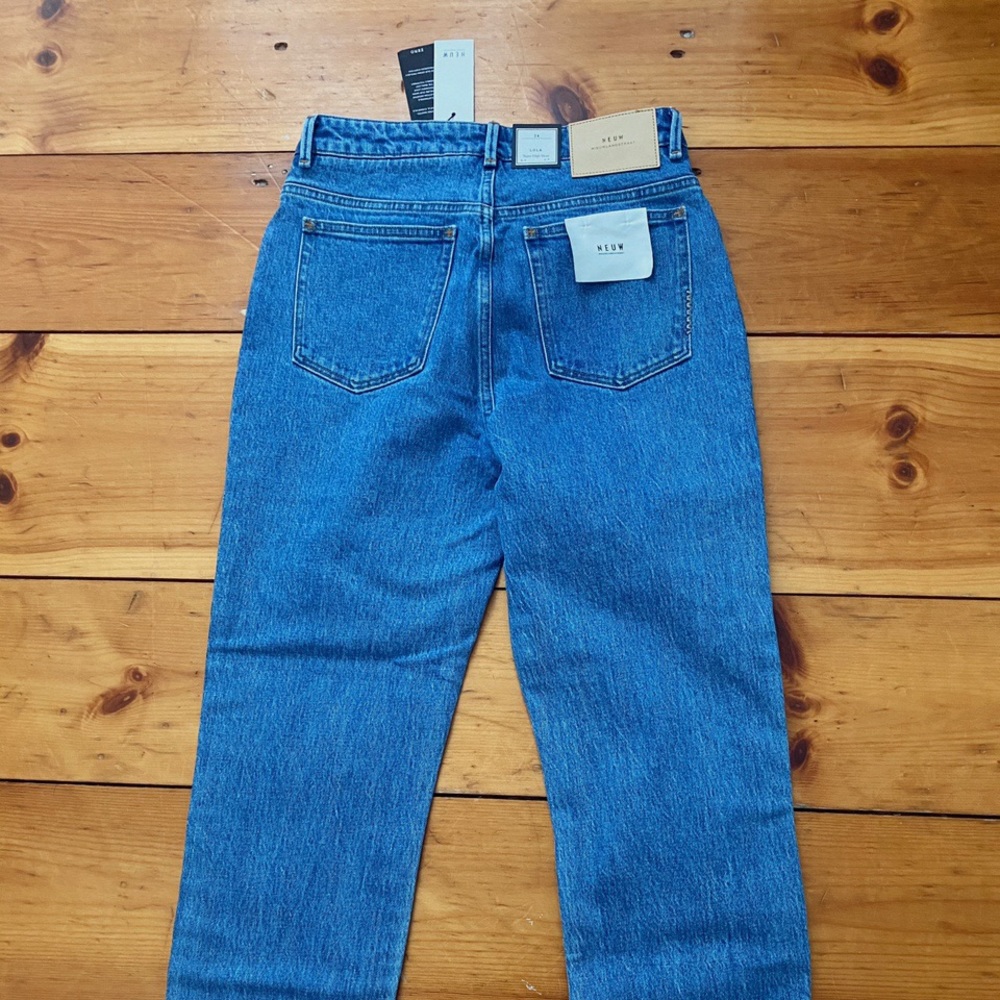 Neuw jeans